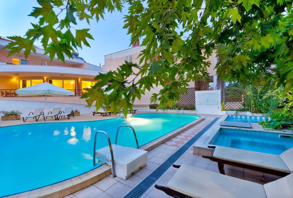 Filia Hotel And Apartments Thassos Exteriör bild